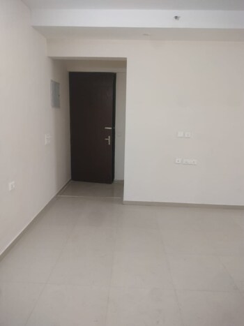 Prateek Grand City