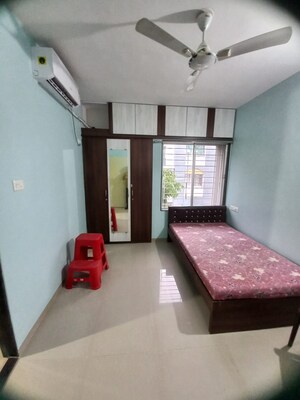 Bedroom in 2 BHK Apartment at Kothrud – for Rent