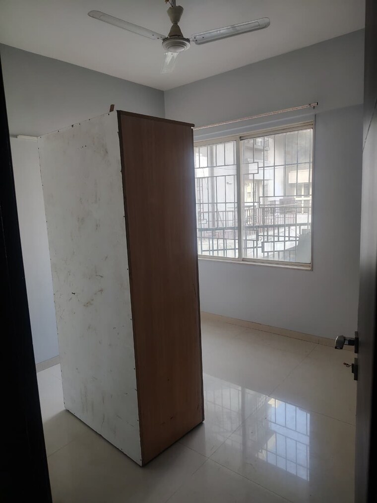 Room, raheja-vistas-phase-1 3 Bedroom 1500 Sq.Ft. Apartment In Mohammadwadi Pune 10495707