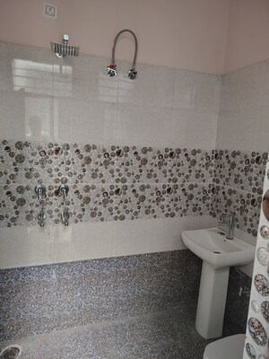 Bathroom in 2 BHK Builder Floor at Preet Colony – for Rent