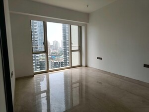 Room in 3 BHK Apartment at Lodha The Park, Worli – for Sale
