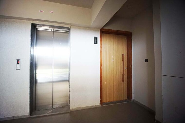 Room, ognaj 2 Bedroom 145 Sq.Yd. Apartment In Ognaj Ahmedabad 10496618