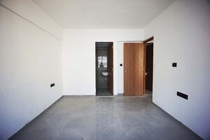 Room in 2 BHK Apartment at Ognaj – for Sale