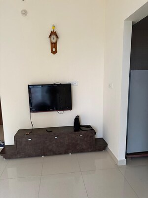 Furnished Amenities in 1 BHK Apartment at Amanora Future Towers, Hadapsar – for Rent