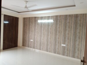Room in 3 BHK Apartment at Saket – for Rent