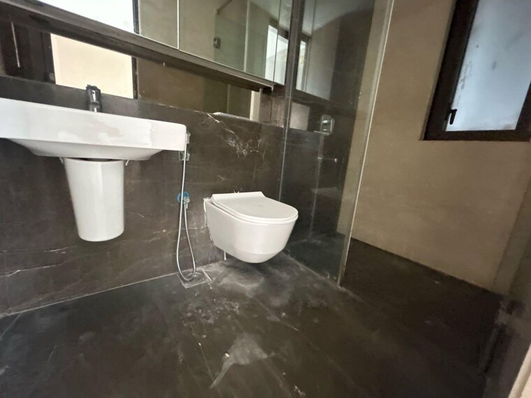 Attached Bathroom, lodha-the-park 3 Bedroom 980 Sq.Ft. Apartment In Worli Mumbai 10496650