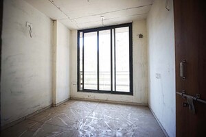 Room in 3 BHK Apartment at Narol – for Sale