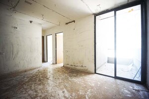 Room in 3 BHK Apartment at Narol – for Sale