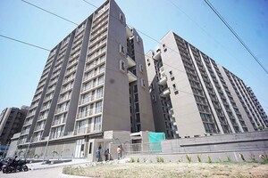 3 BHK Apartment For Sale in Narol