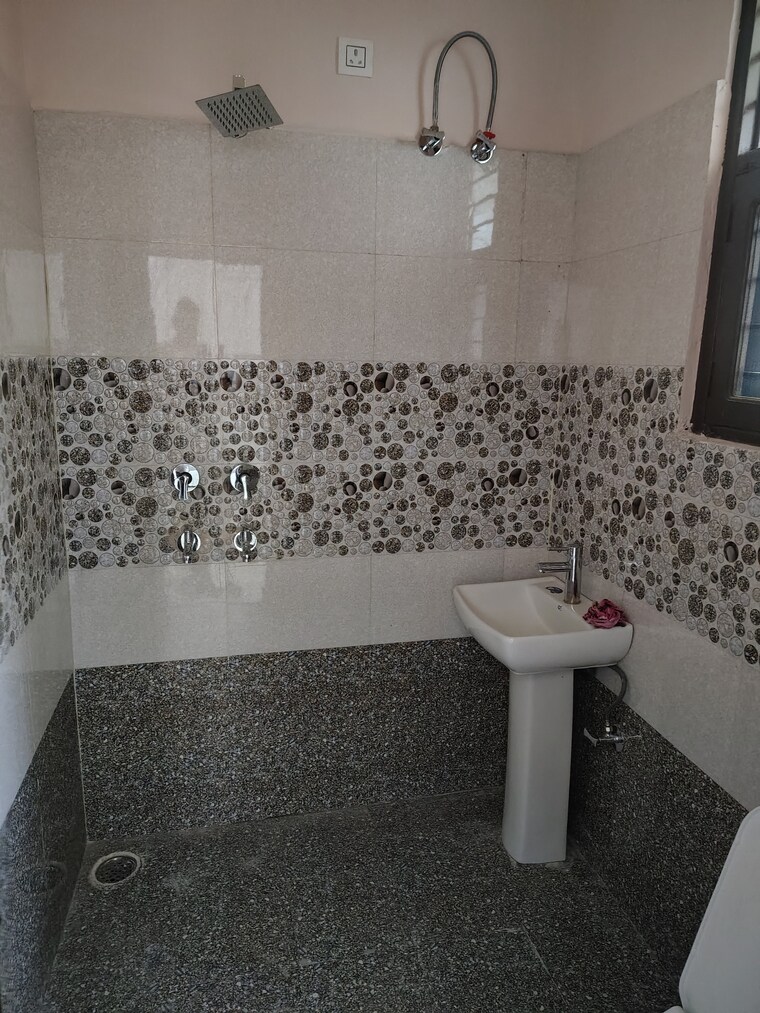 Living Room, preet colony 2 Bedroom 900 Sq.Ft. Builder Floor In Preet Colony Zirakpur 10496556