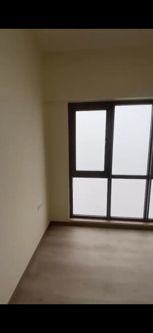 Room in 2 BHK Apartment at Sheth Auris Serenity Tower 3, Malad West – for Rent
