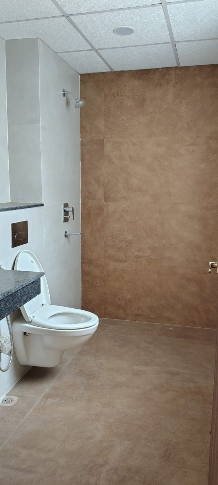 Bathroom, rishita-mulberry-heights 3 Bedroom 1964 Sq.Ft. Apartment In Sushant Golf City Lucknow 10496597