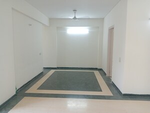 Building Lobby in 3.5 BHK Apartment at Bestech Park View City 1, Sector 48 – for Rent