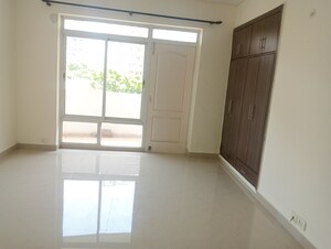 Room in 3.5 BHK Apartment at Bestech Park View City 1, Sector 48 – for Rent