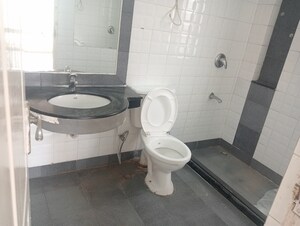 Bathroom in 3.5 BHK Apartment at Bestech Park View City 1, Sector 48 – for Rent