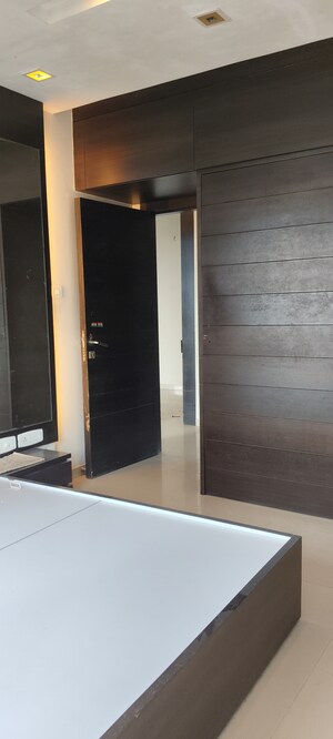 Bedroom in 3 BHK Apartment at Oberoi Springs, Andheri West – for Rent