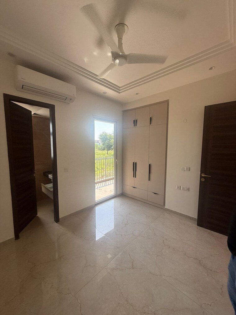 Room, sector 46 3 Bedroom 1750 Sq.Ft. Builder Floor In Sector 46 Gurgaon 10496718