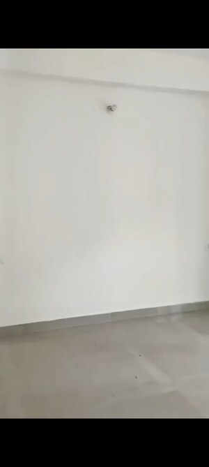 Room in  Apartment at Radicon Vedantam, Sector 16c Greater Noida – for Rent