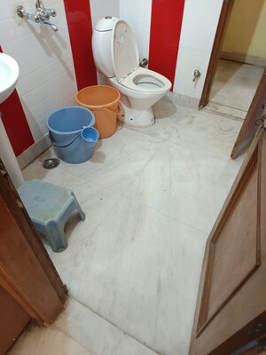 Bathroom in 3 BHK Builder Floor at Aghapur – for Rent