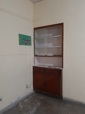 Room in 3 BHK Builder Floor at Aghapur – for Rent