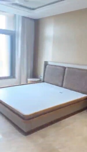 Bedroom in 4 BHK Apartment at Hiranandani Lake Encalve Glendale, Ghodbunder Road – for Rent