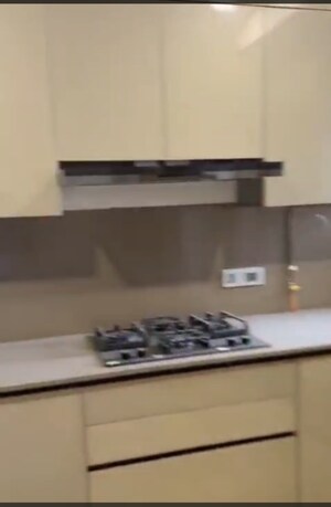 Furnished Amenities in 4 BHK Apartment at Hiranandani Lake Encalve Glendale, Ghodbunder Road – for Rent