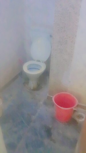 Bathroom in 2 BHK Builder Floor at Jawahar Nagar – for Rent