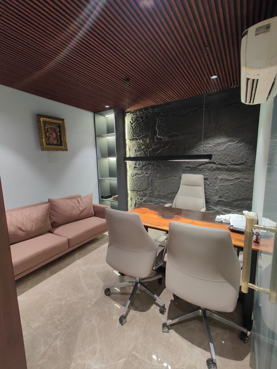 Office Space in IT/SEZ for Sale in Chittaranjan Park, Delhi