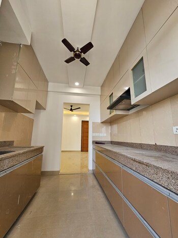 Emaar Emerald Floors Select