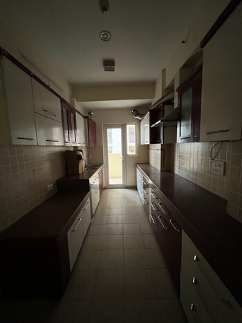 Mahagun Moderne