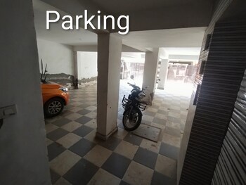 5 BHK Villa for Rent in Green Fields Colony, Faridabad