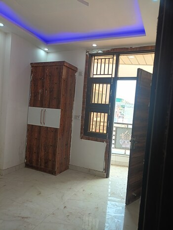 3 BHK Flat for Sale in Vipin Garden, Delhi