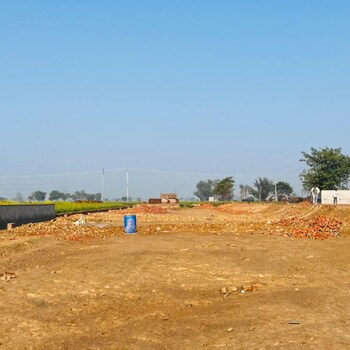 YEIDA Plots