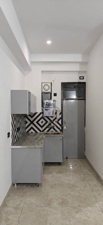 1 RK Builder Floor for Rent in Sector 69, Gurgaon