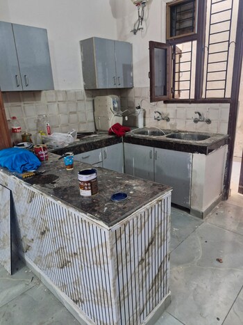 2 BHK Builder Floor for Sale in Dwarka Mor, Delhi