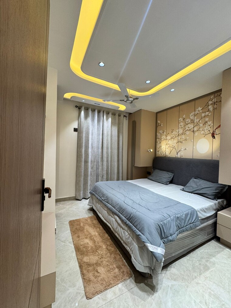 Bedroom, dwarka mor 4 Bedroom 150 Sq.Yd. Builder Floor In Dwarka Mor Delhi 10506492