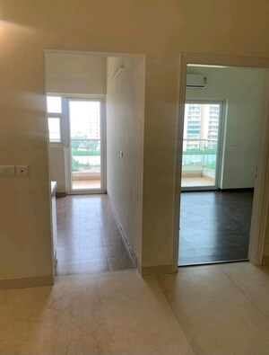 Room in 2.5 BHK Apartment at Shree Vardhman Victoria, Sector 70 – for Rent