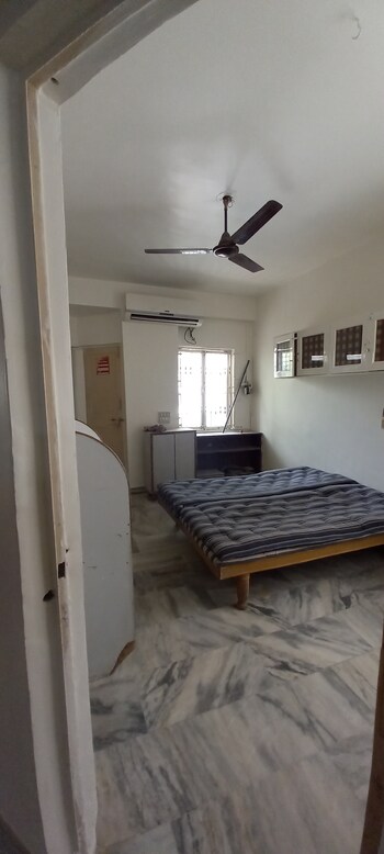 4 BHK Flat for Sale in Ambawadi, Ahmedabad