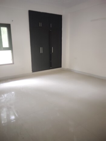 3 BHK House for Rent in Sector 44, Noida