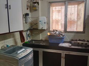 2.5 BHK Flat for Rent in Jb Nagar, Mumbai