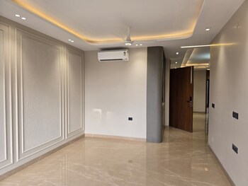 Orris Woodview Residencies