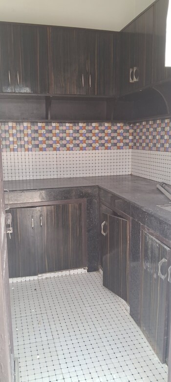 1 BHK Flat for Rent in Sarita Vihar, Delhi