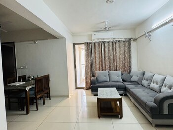 Aaryan City