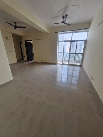 3 BHK Flat for Rent in Sector 74, Noida