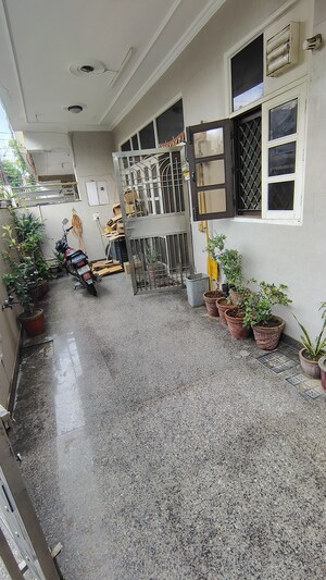 4 BHK Builder Floor For Rent in Sector 31
