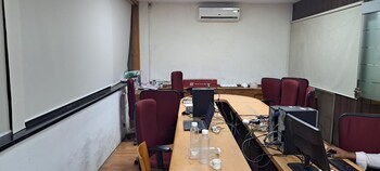Office Space for Sale in Worli, Mumbai