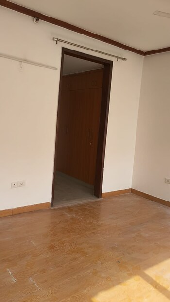 Jaypee Greens Kalypso Court
