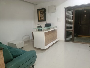 Ten Madhapur