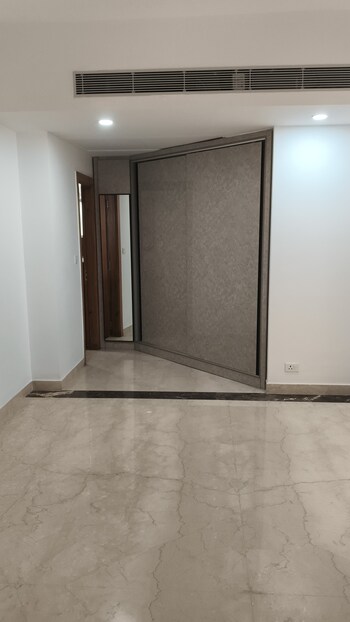 3.5 BHK Flat for Rent in Sector 74, Noida