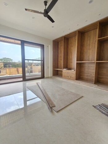 3 BHK Flat for Rent in Jeevan Bima Nagar, Bangalore